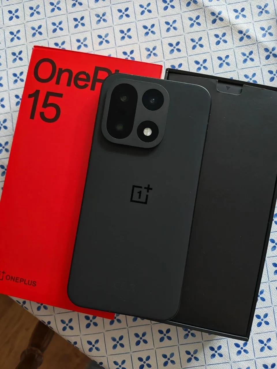 OnePlus 15 новый гарантия 2 года 1