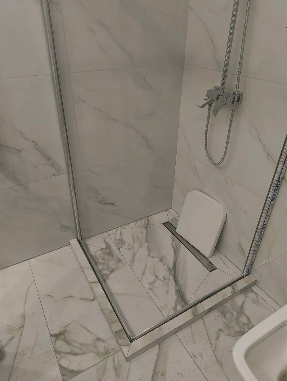 Душевая кабина 90×90 новая 2