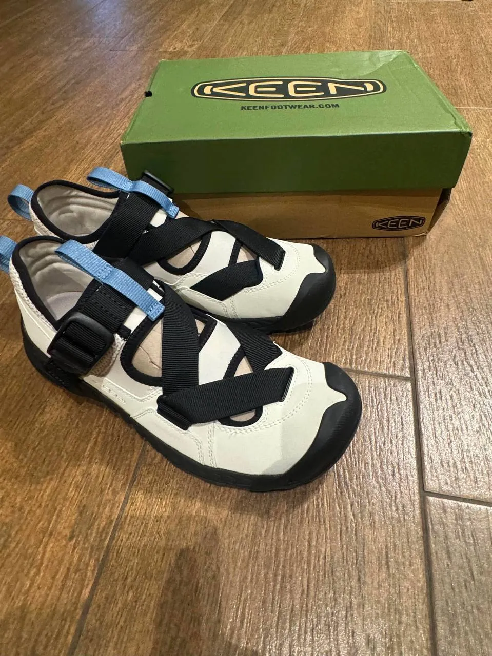 Сандалии Keen Hoodzerra новые 3