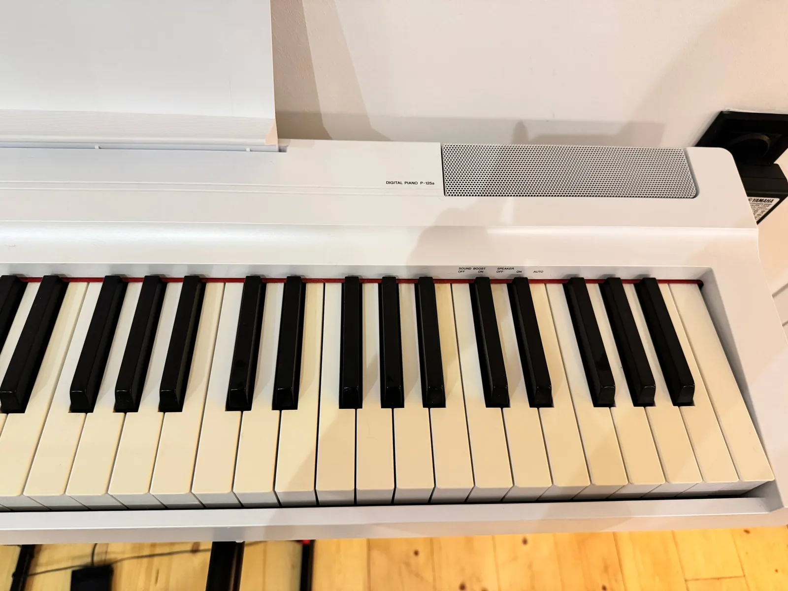 Пианино цифровое Yamaha P-125A 2