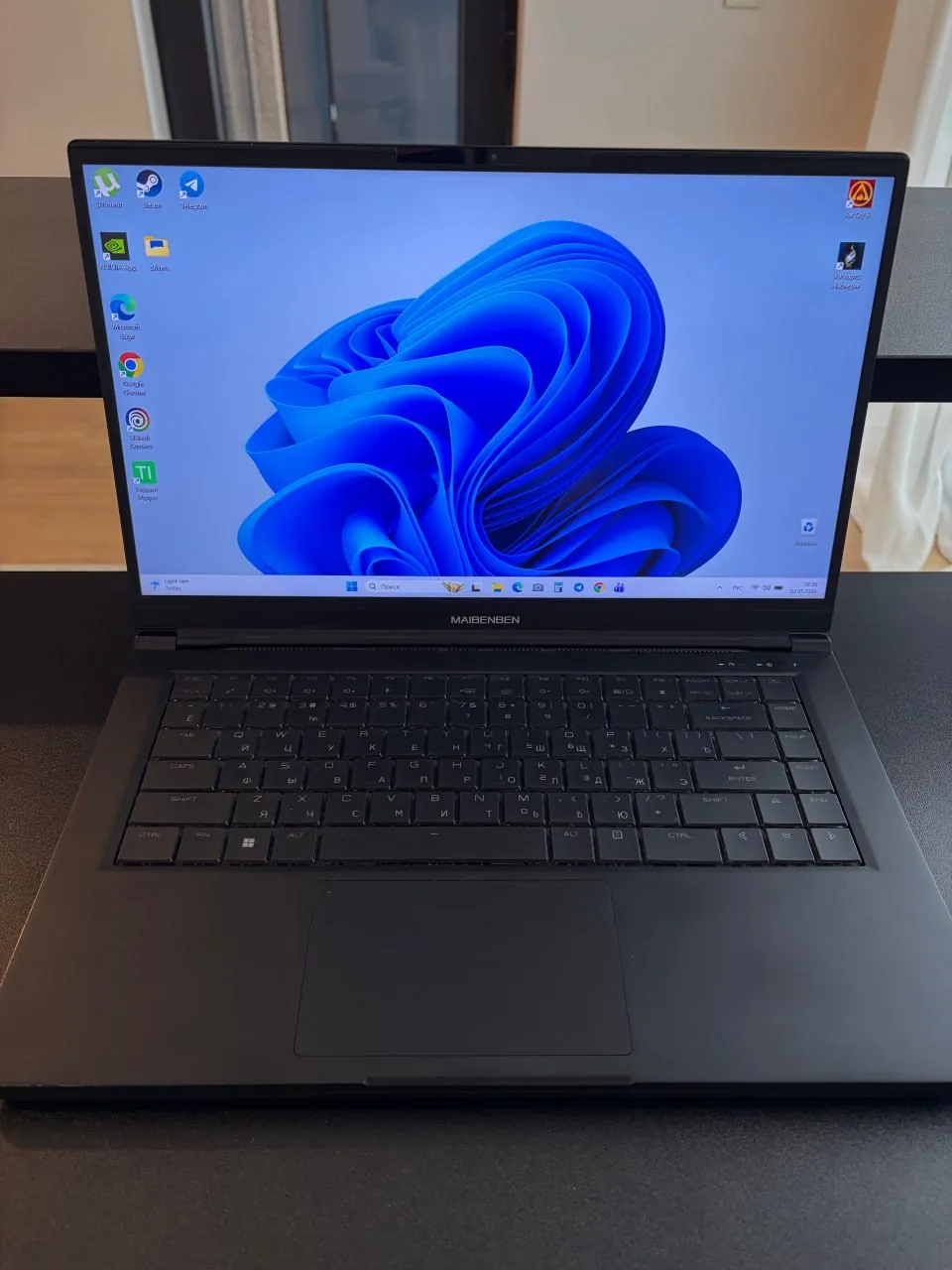 Ноутбук Maibenben X568 игровой 3