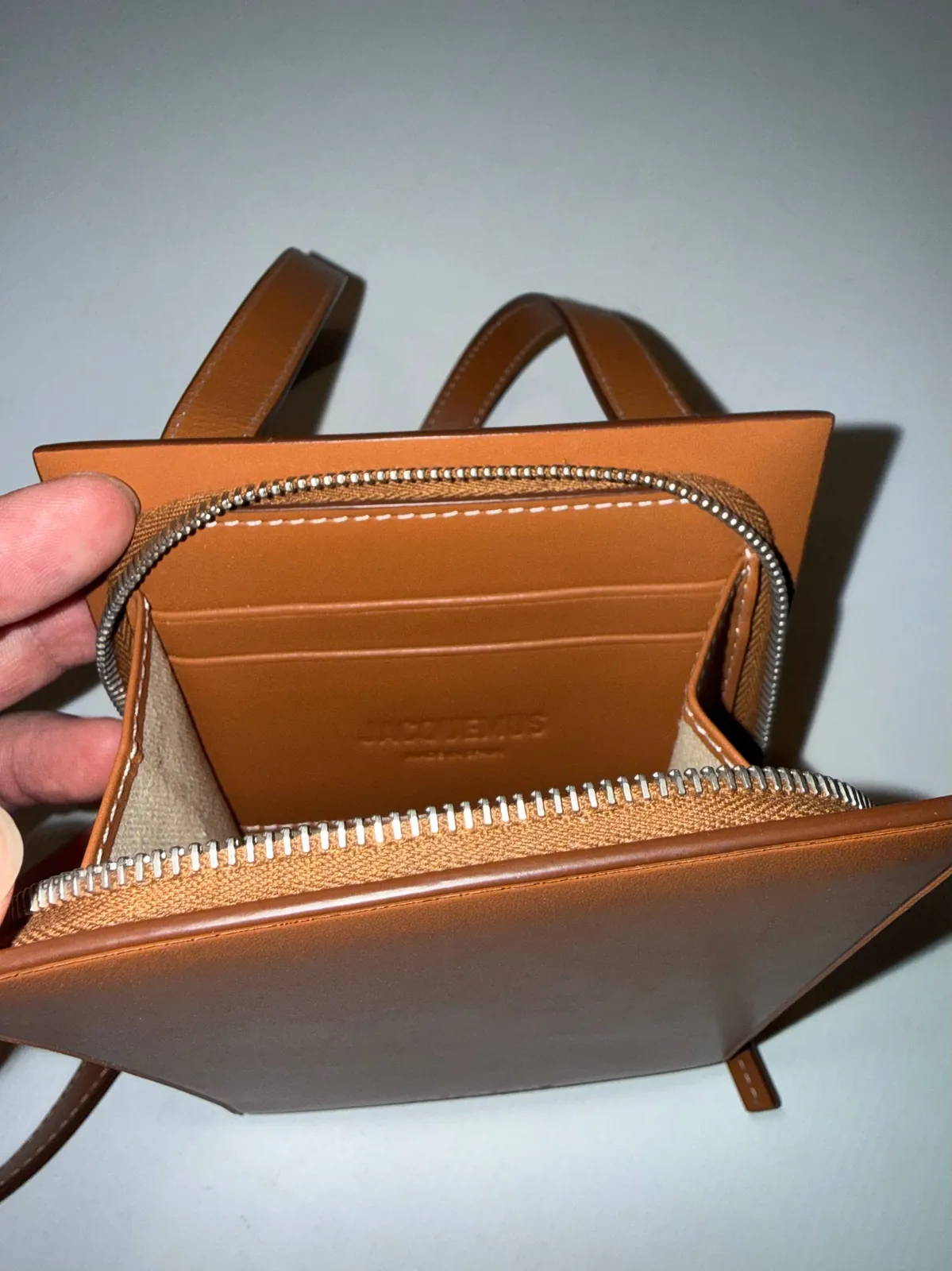 Сумка Jacquemus Le Gadju кожаная 6