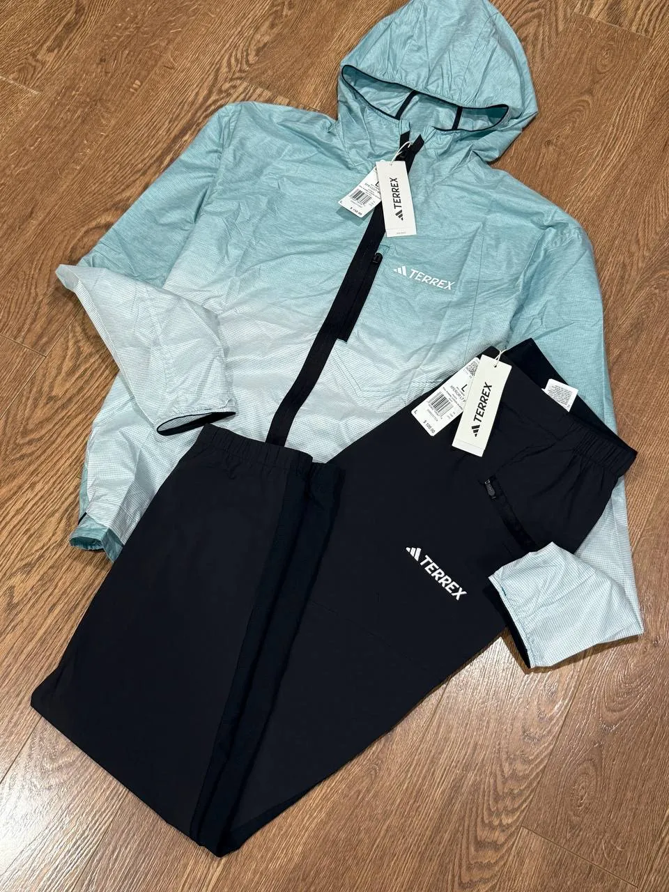 Комплект Adidas Terrex ветровка и штаны 1