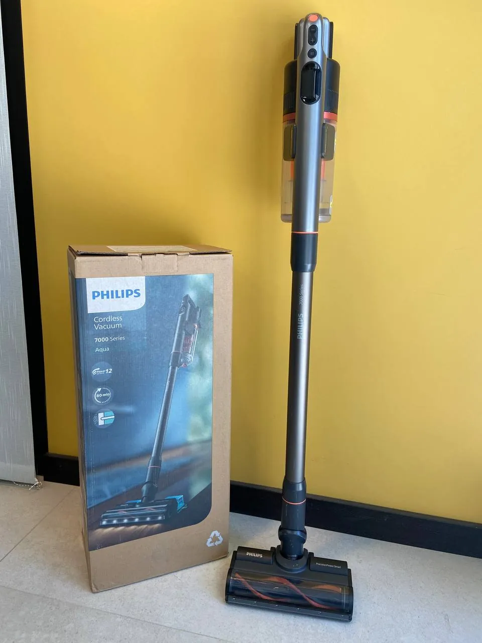 Пылесос Philips 7000 Series Aqua 1