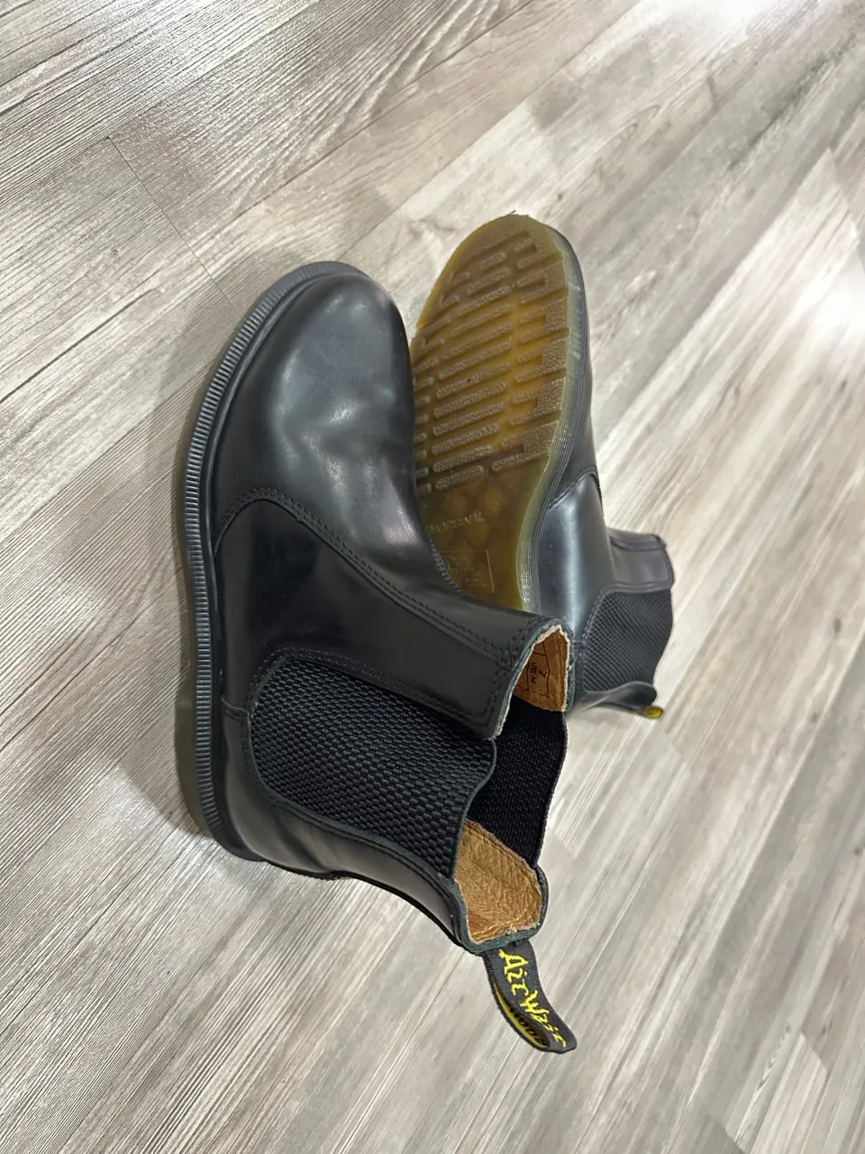 Ботинки Dr. Martens Chelsea унисекс 39 5