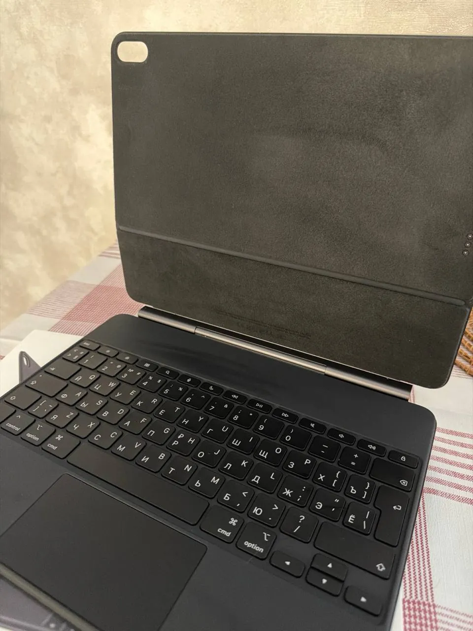 Magic Keyboard для iPad Air 13 3