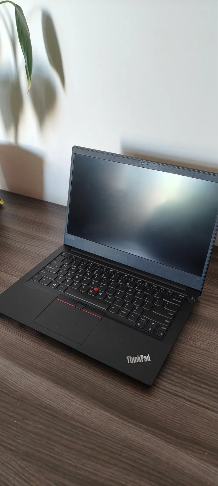 Ноутбуки Lenovo ThinkPad T490 и E14 7