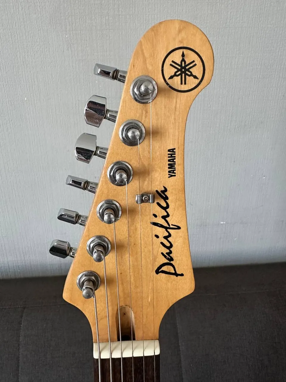 Электрогитара Yamaha Pacifica 112J с чехлом 3
