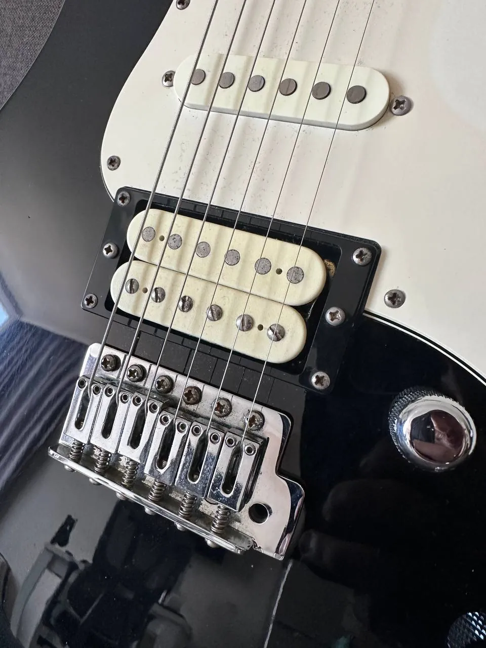 Электрогитара Yamaha Pacifica 112J с чехлом 2
