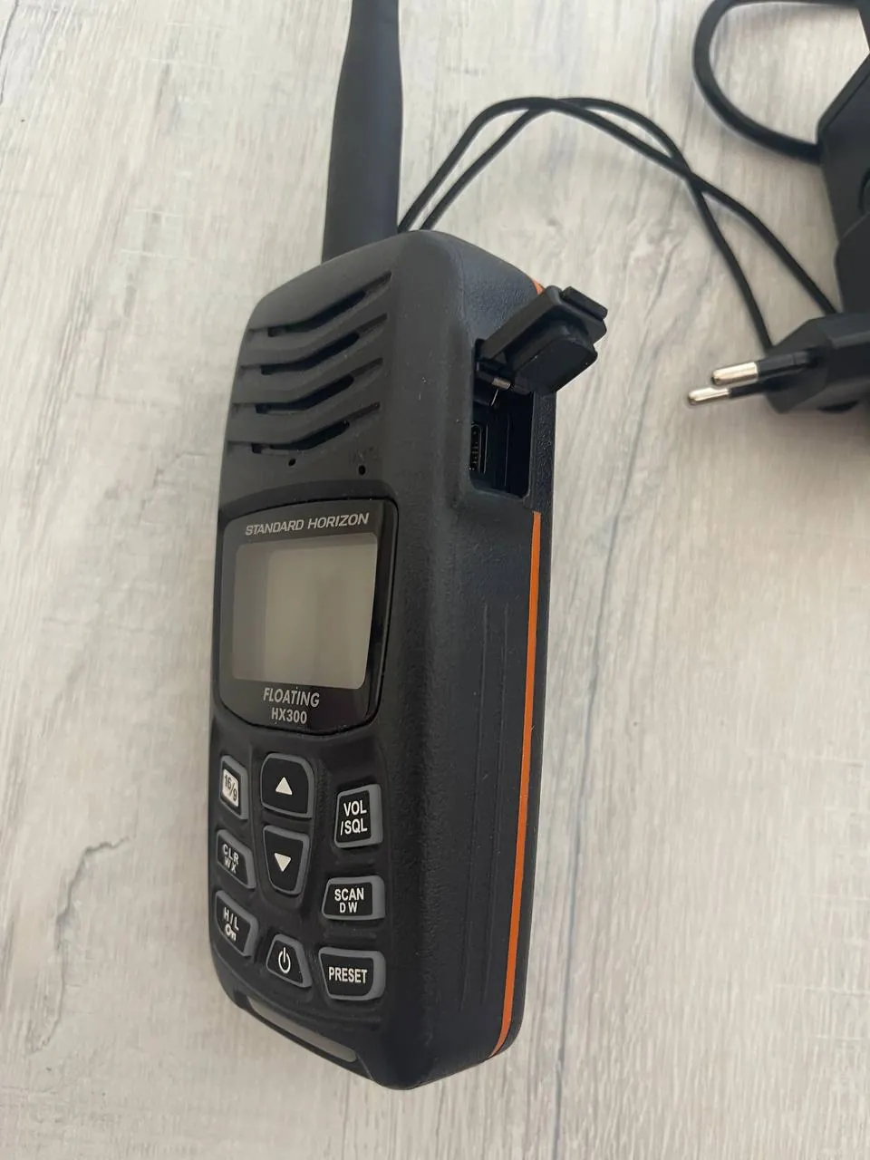Рация морская Standard Horizon HX300 2