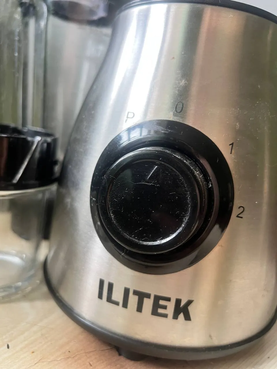 Блендер б/у с двумя чашами 1000W 2
