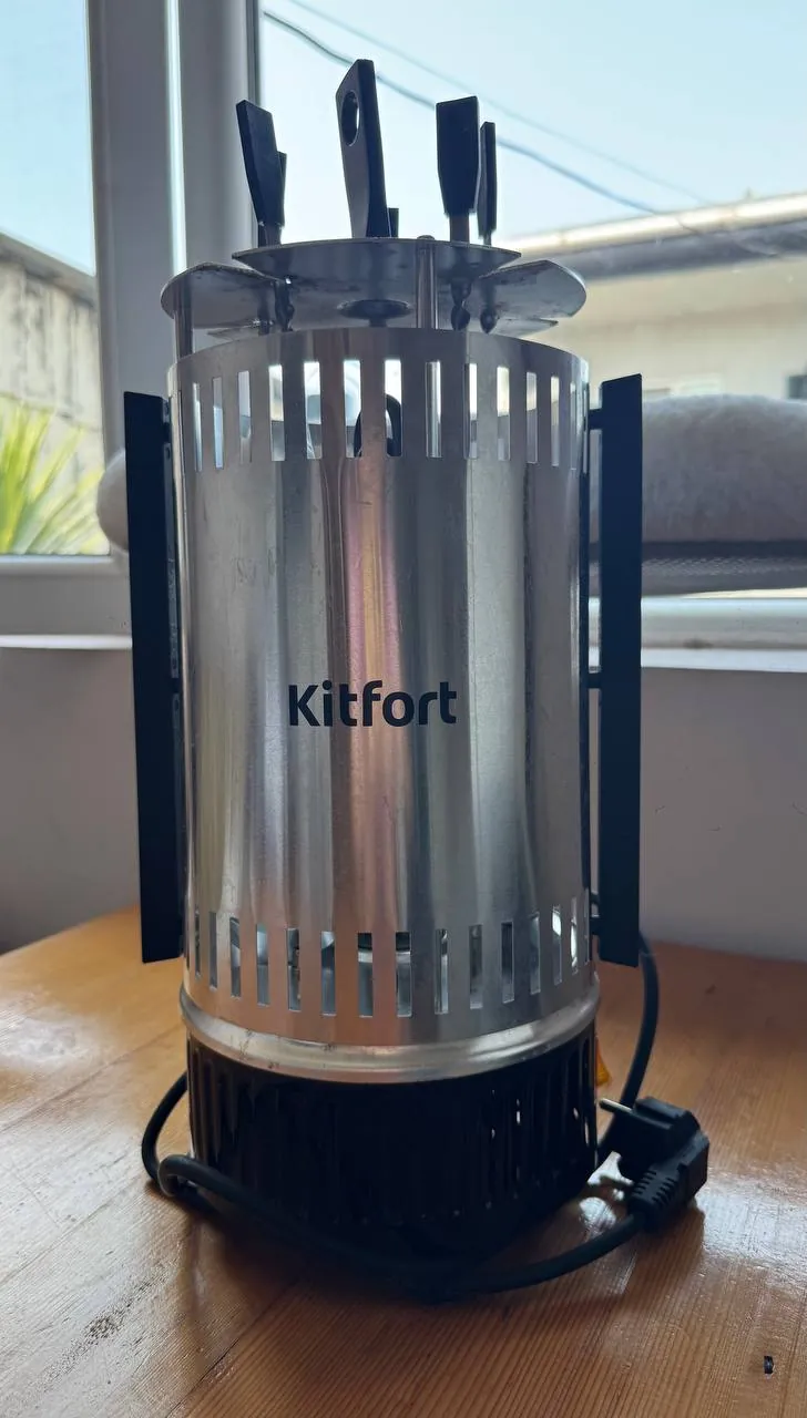 Электрошашлычница Kitfort KT-1406 домашняя 1