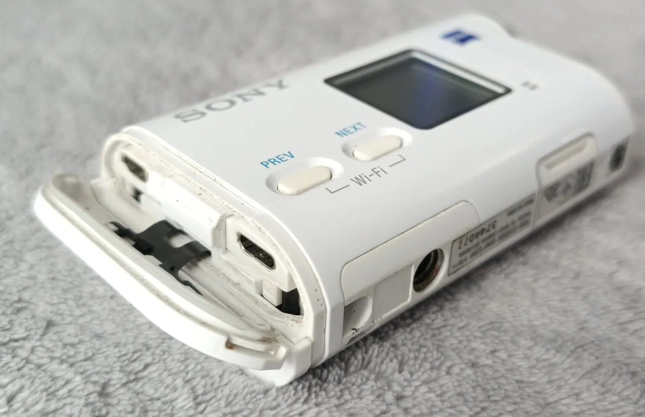 Экшн-камера Sony X1000V с аквабоксами 5