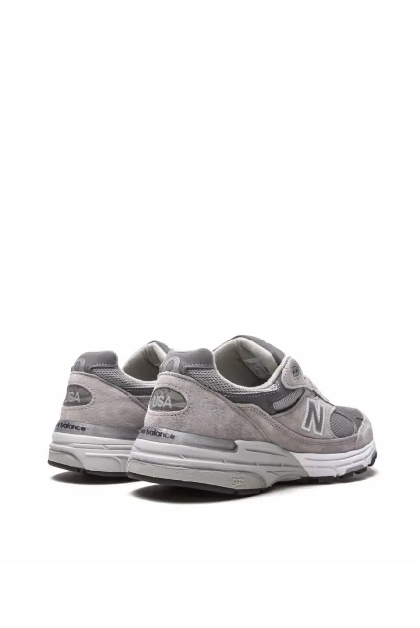 Шорты Lacoste и кроссовки New Balance 4