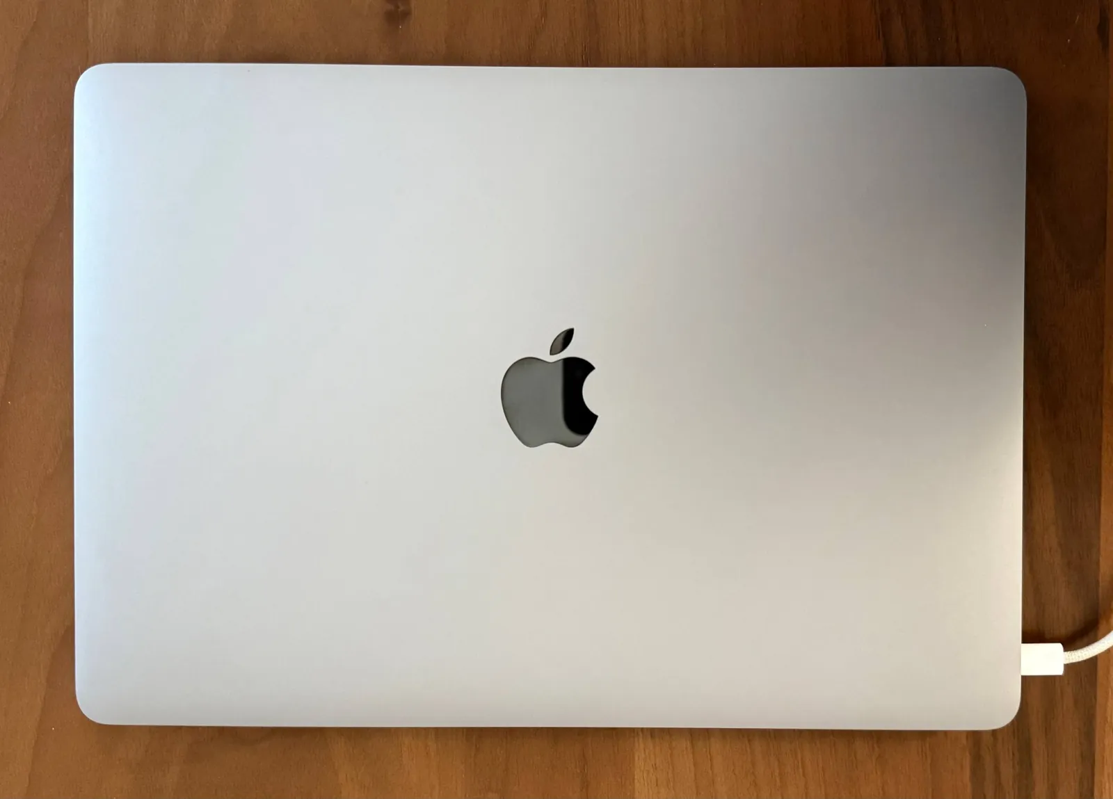 MacBook Air 13 2019 i5 8/128 Space Gray 2