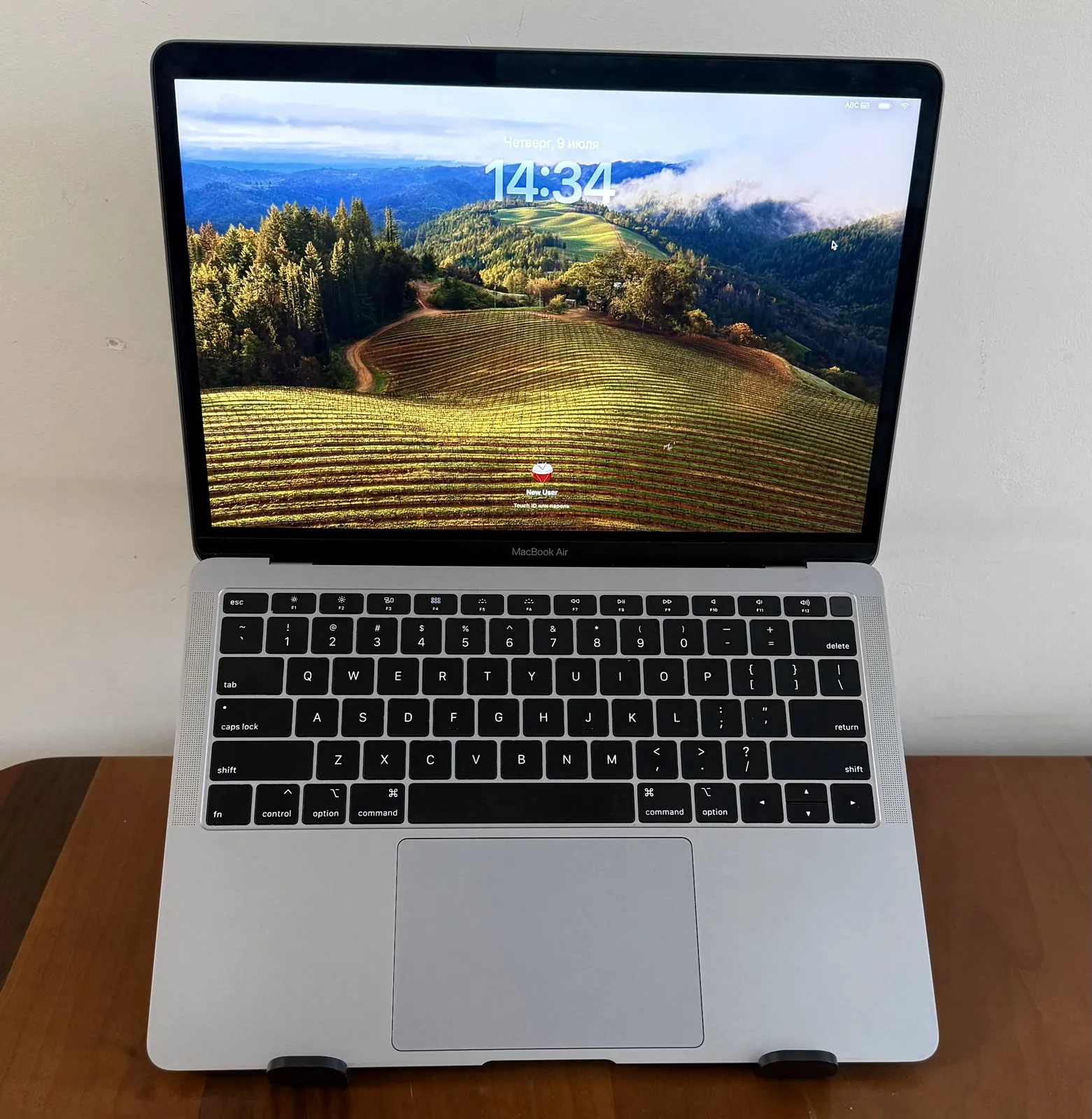 MacBook Air 13 2019 i5 8/128 Space Gray 1