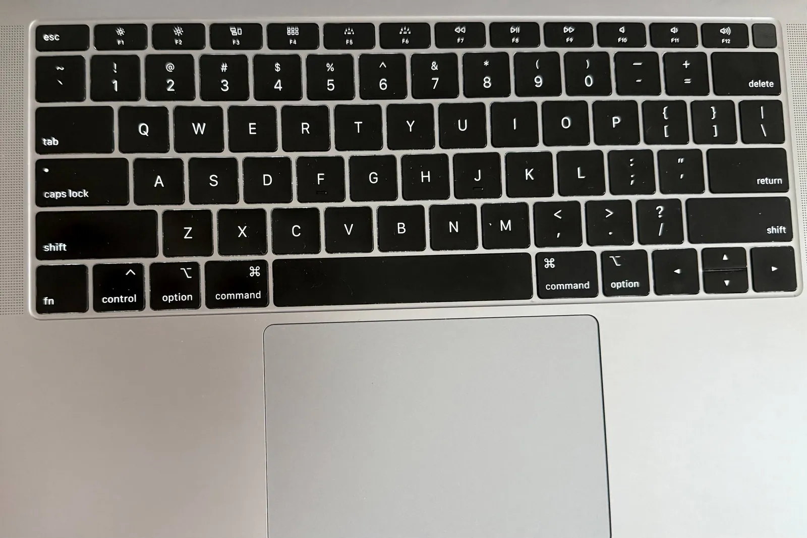 MacBook Air 13 2019 i5 8/128 Space Gray 9