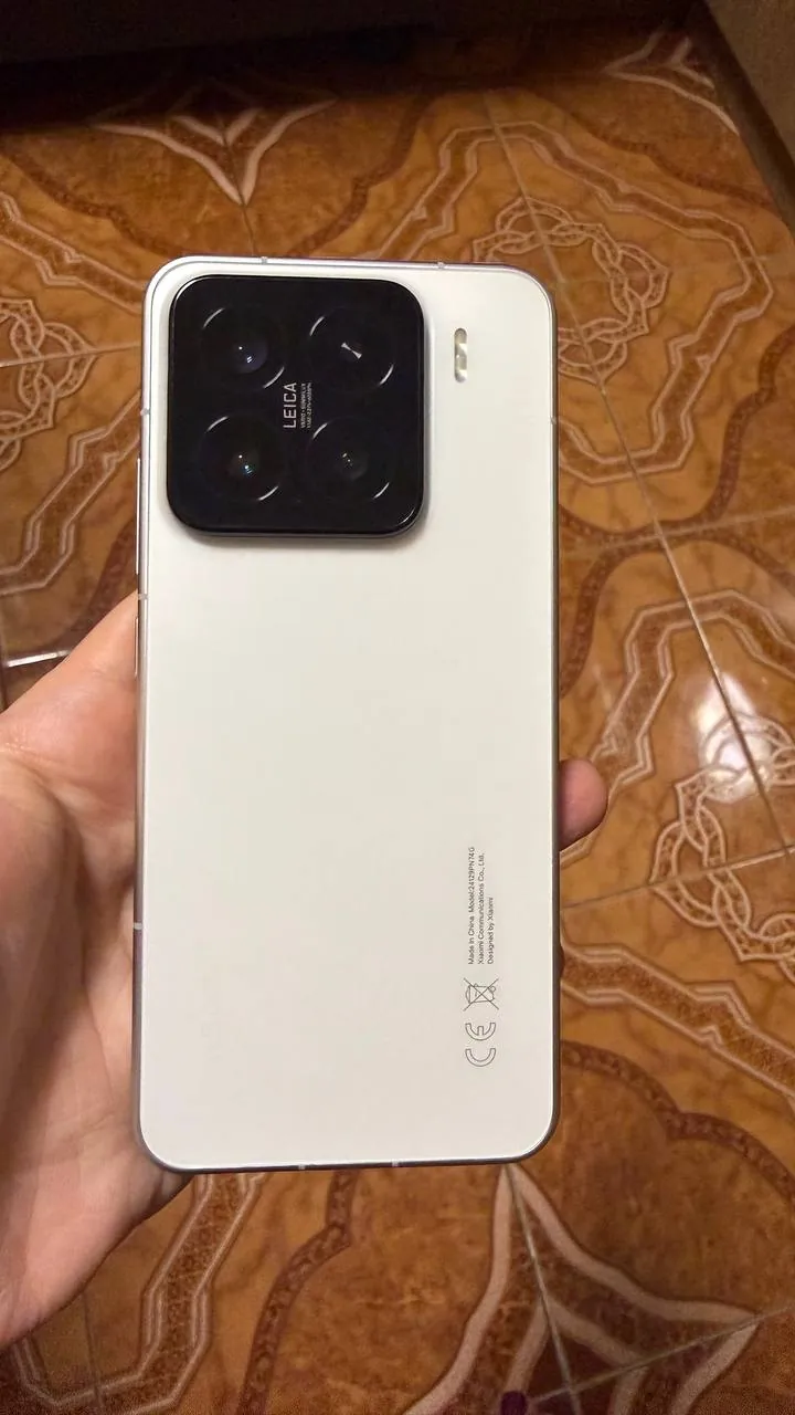 Смартфон Xiaomi 15 16/512 2