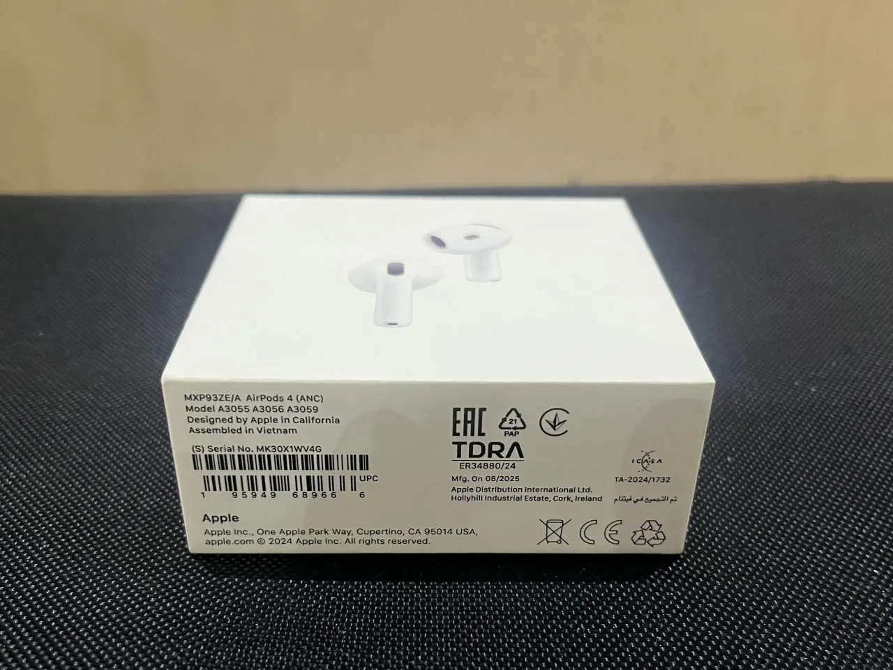 Apple AirPods 4 ANC новые 4