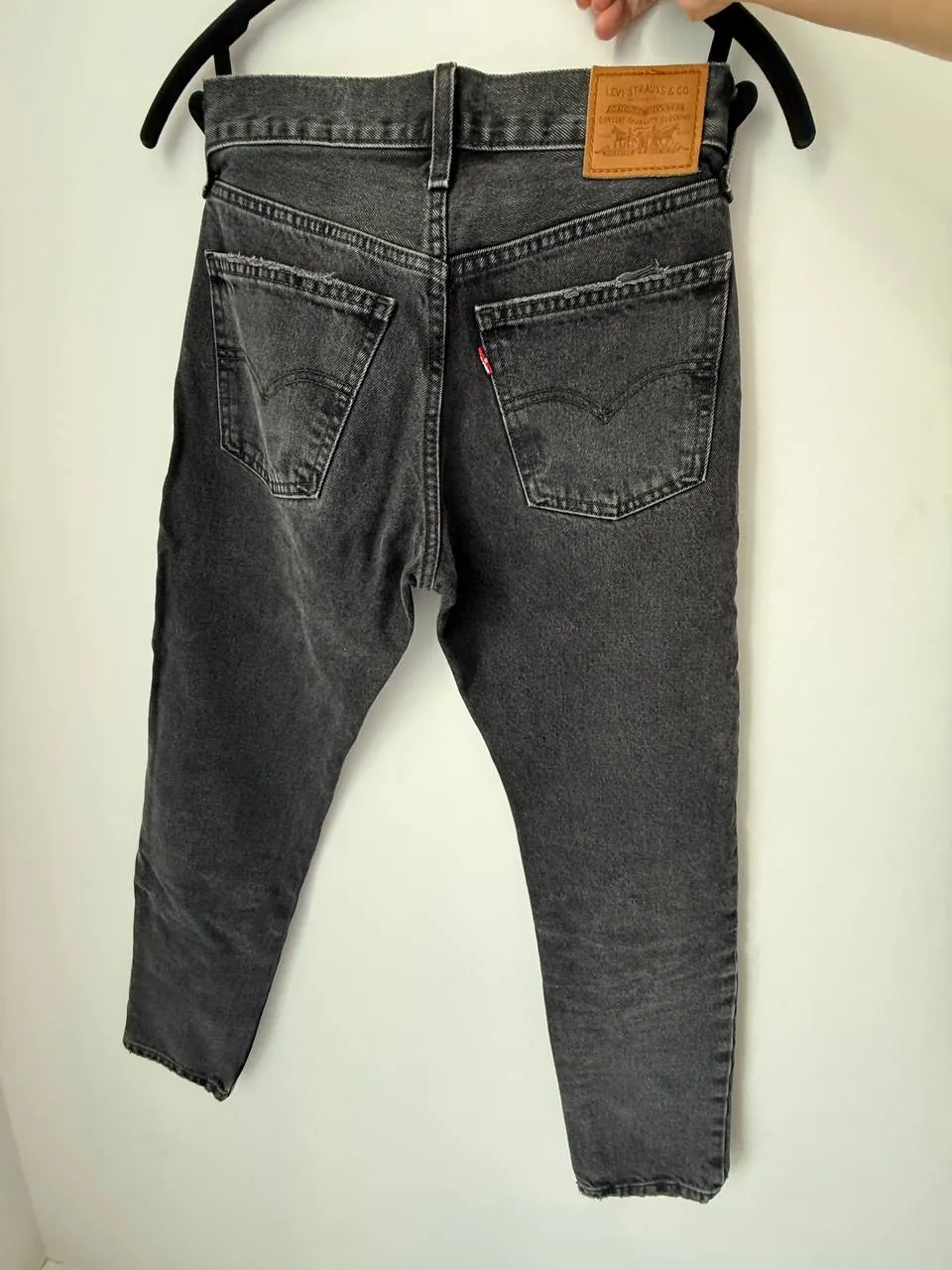 Джинсы Levi's оригинал размер S 2