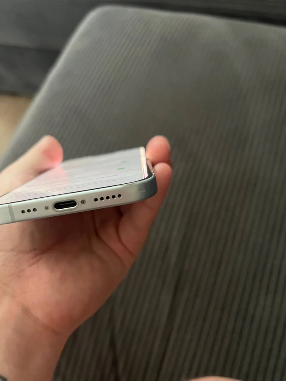 iPhone 15 128GB 7