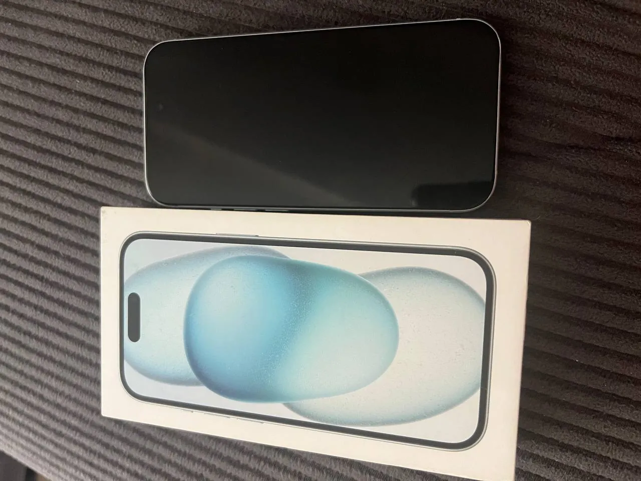 iPhone 15 128GB 1