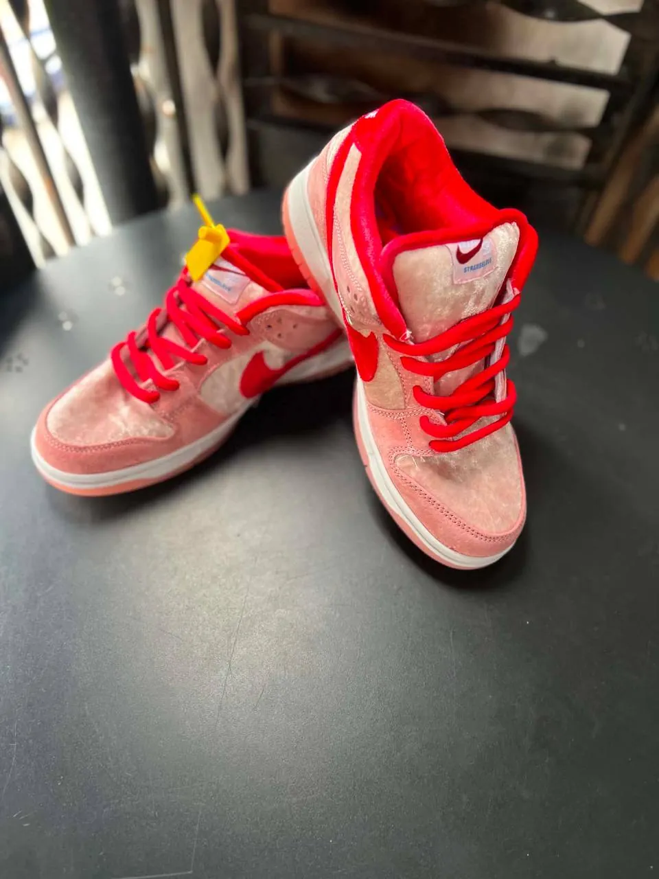 Кроссовки Nike новые размер 40 6
