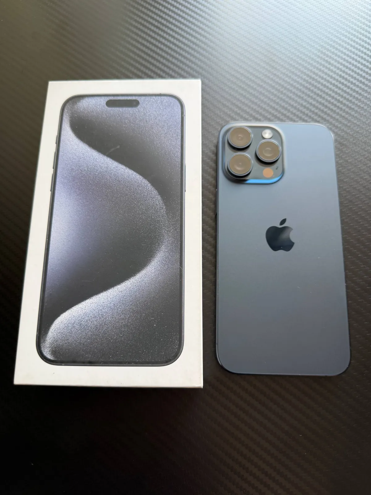 iPhone 15 Pro Max 256GB 2