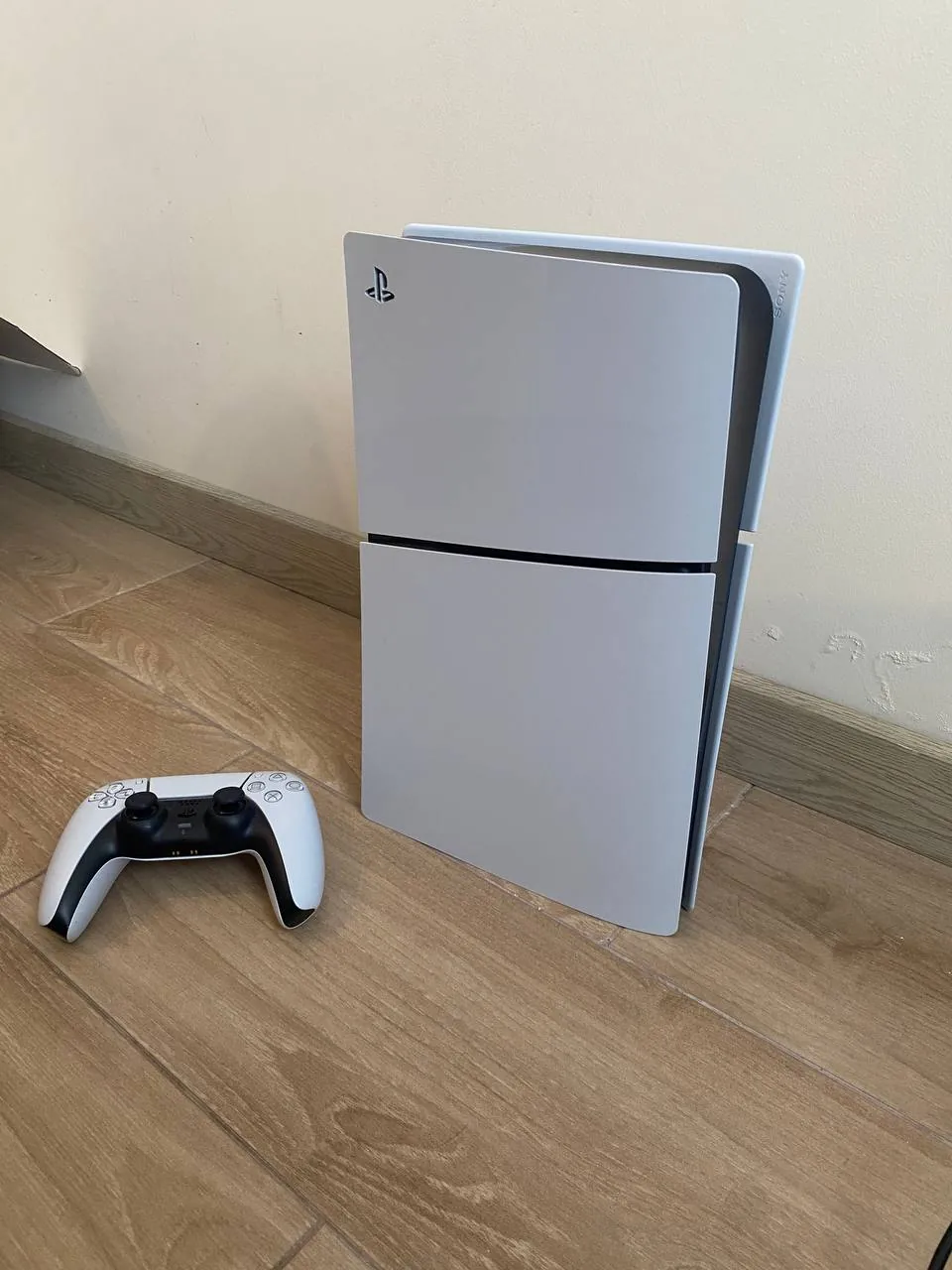 PS5 Slim Digital 1TB 2