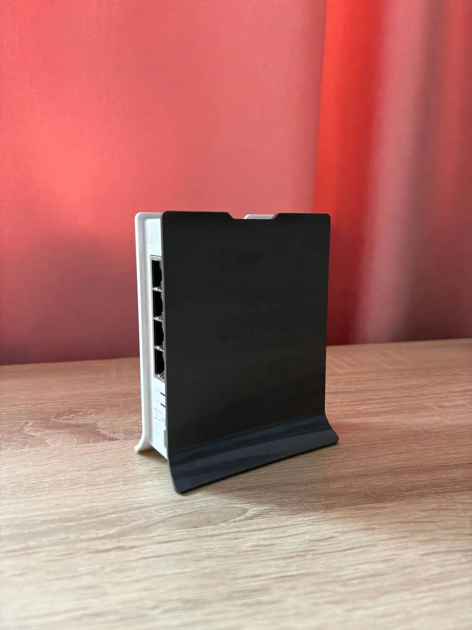 Маршрутизатор MikroTik hAP ax lite LTE6 2