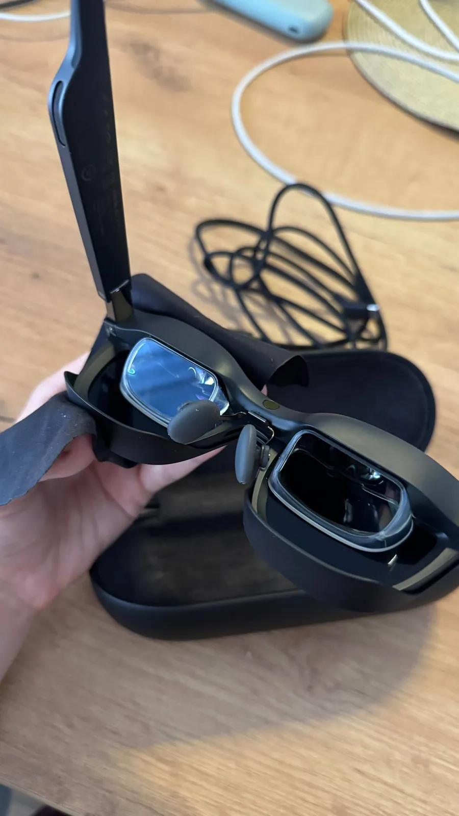 AR-очки XREAL Air 2 Pro 4