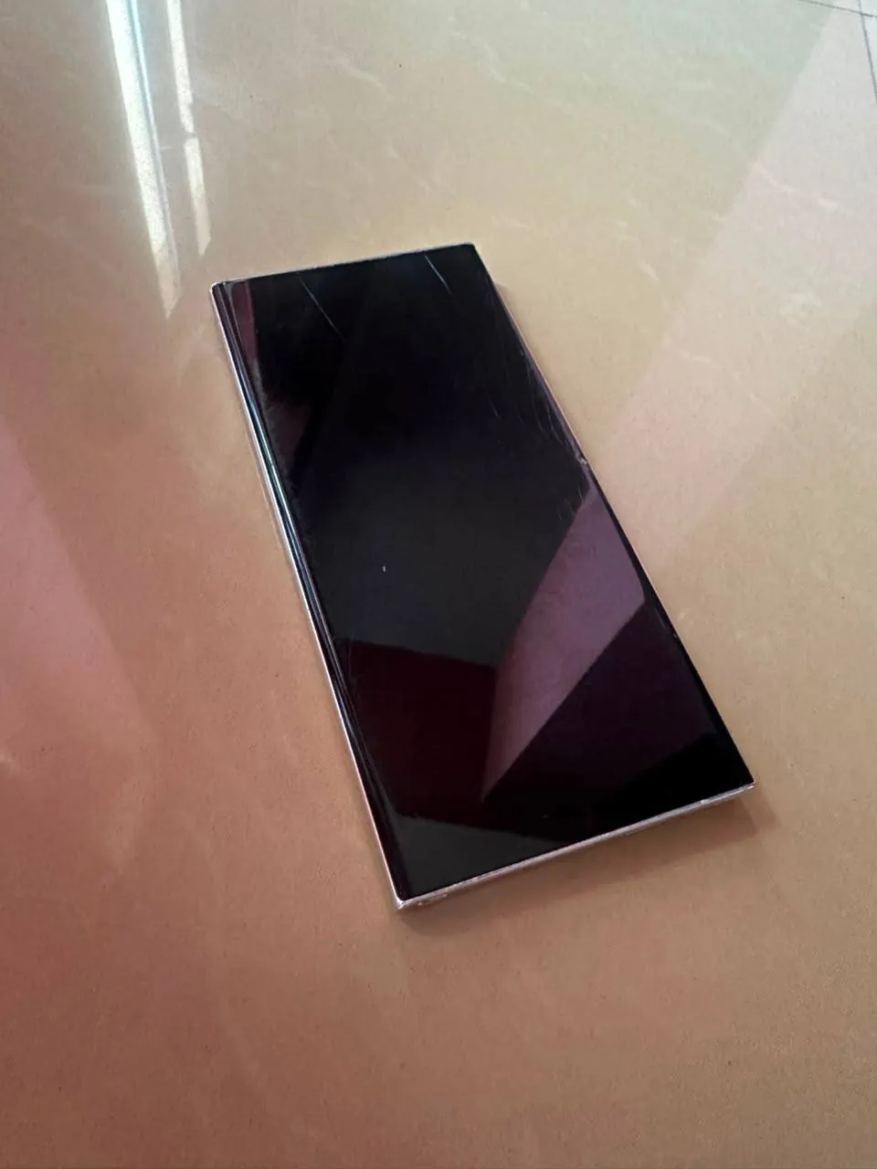 Samsung S23 Ultra треснутый экран 3