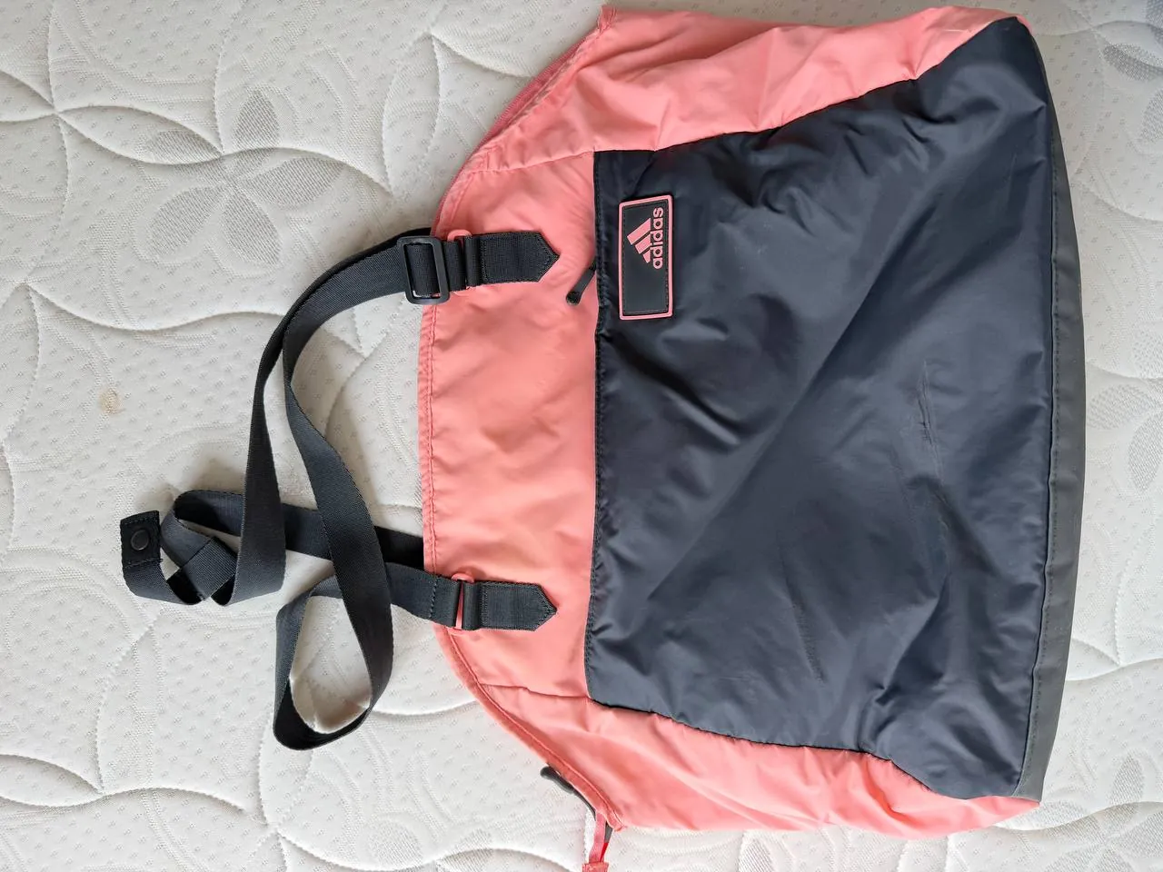 Спортивная сумка Adidas 1