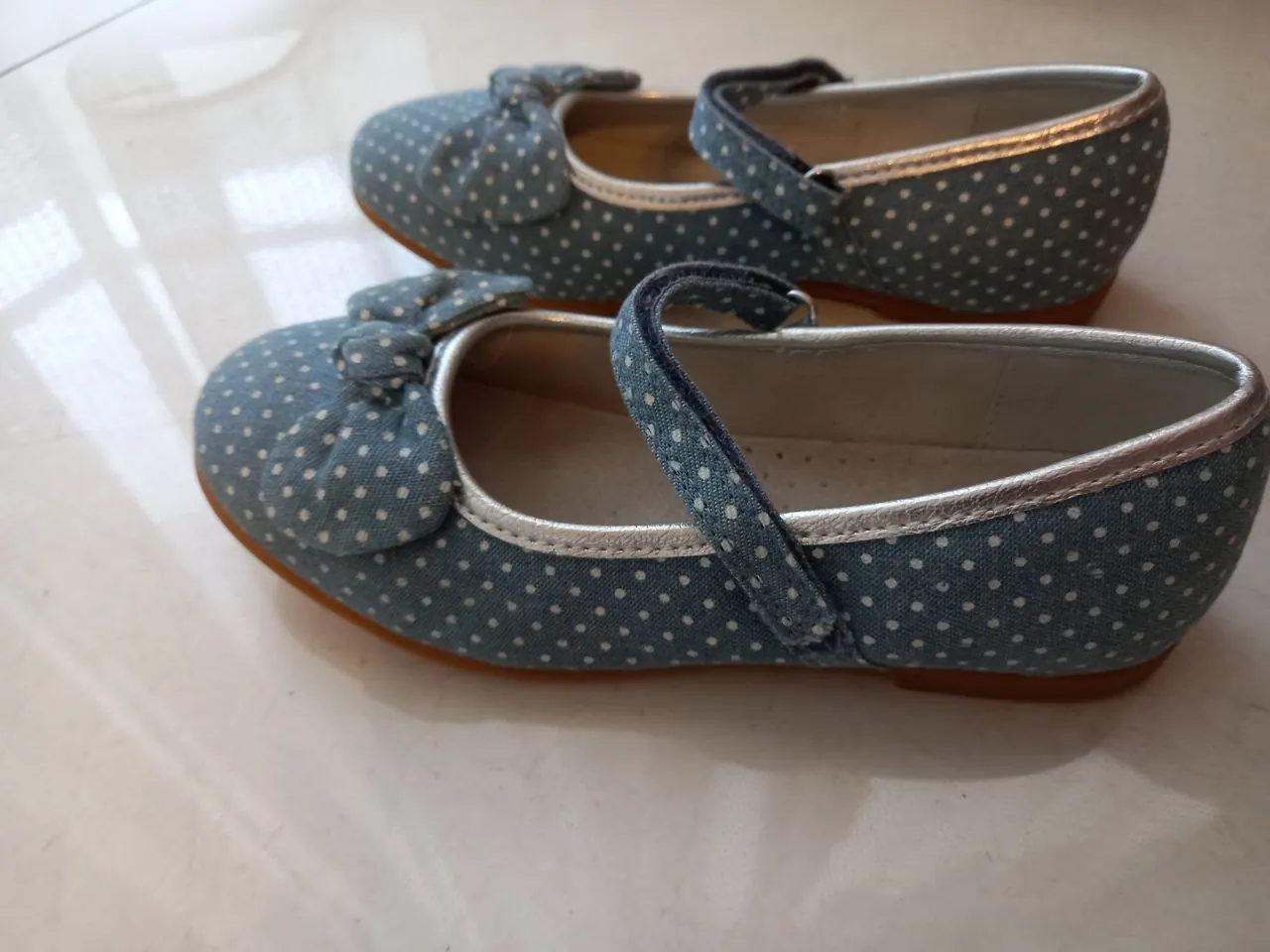 Детские кожаные балетки-босоножки 2