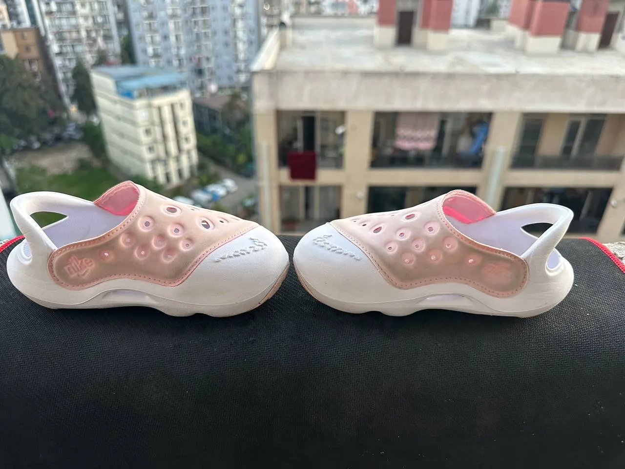 Велосипед и кроссовки Nike 2