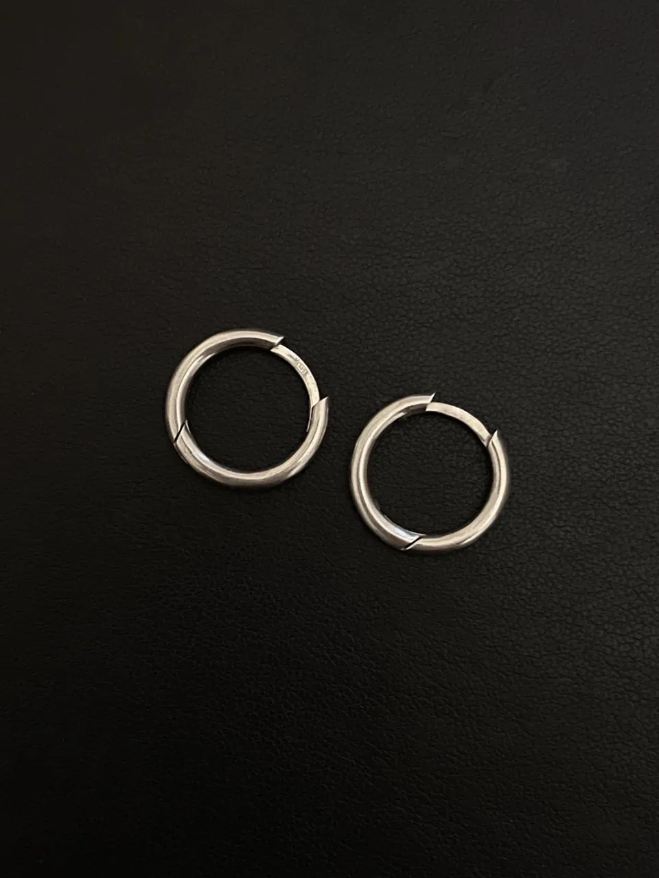 Серьги серебряные и мешочки Zara 2