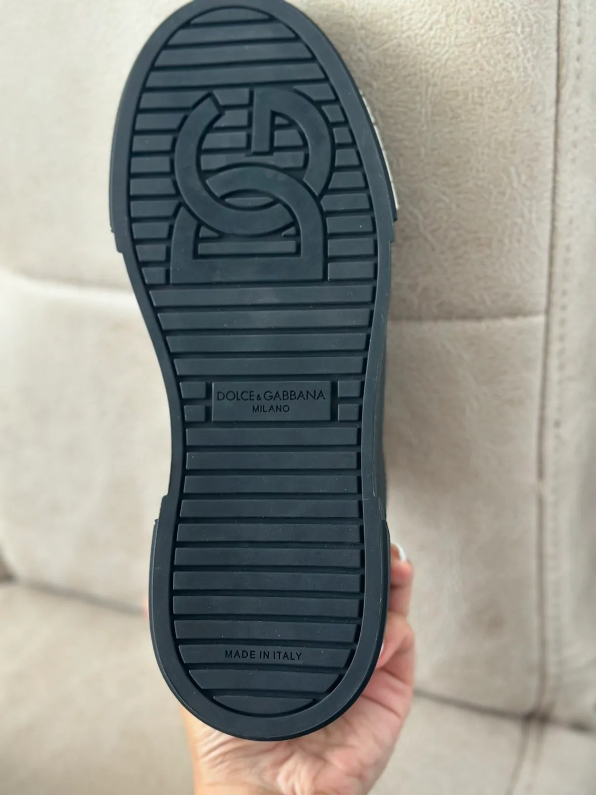 Кроссовки D&G и Yeezy 450 6