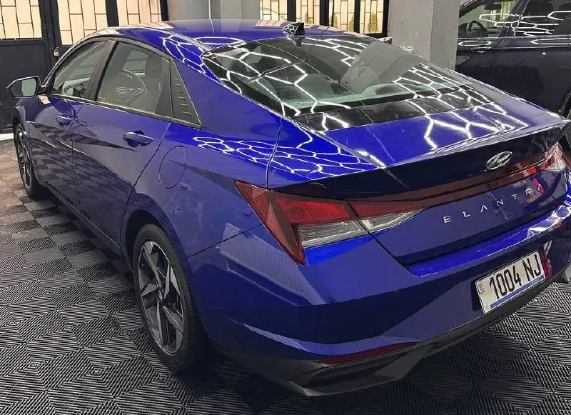 Hyundai Elantra SEL 2022 1