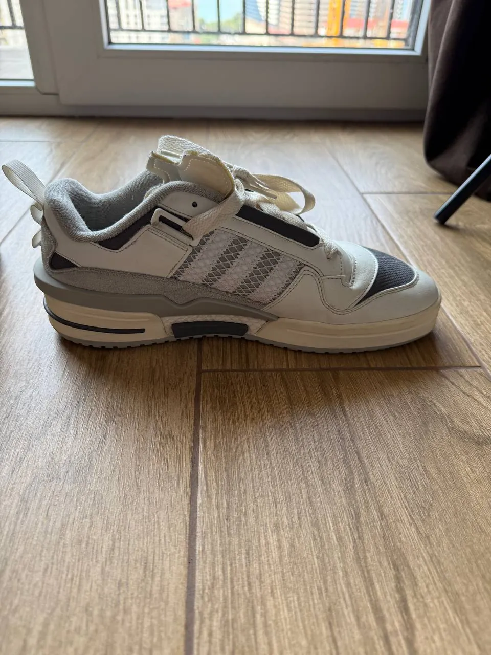 Кроссовки Adidas размер 42 1