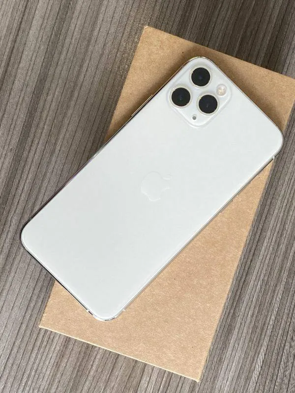 iPhone 11 Pro 64GB белый 1
