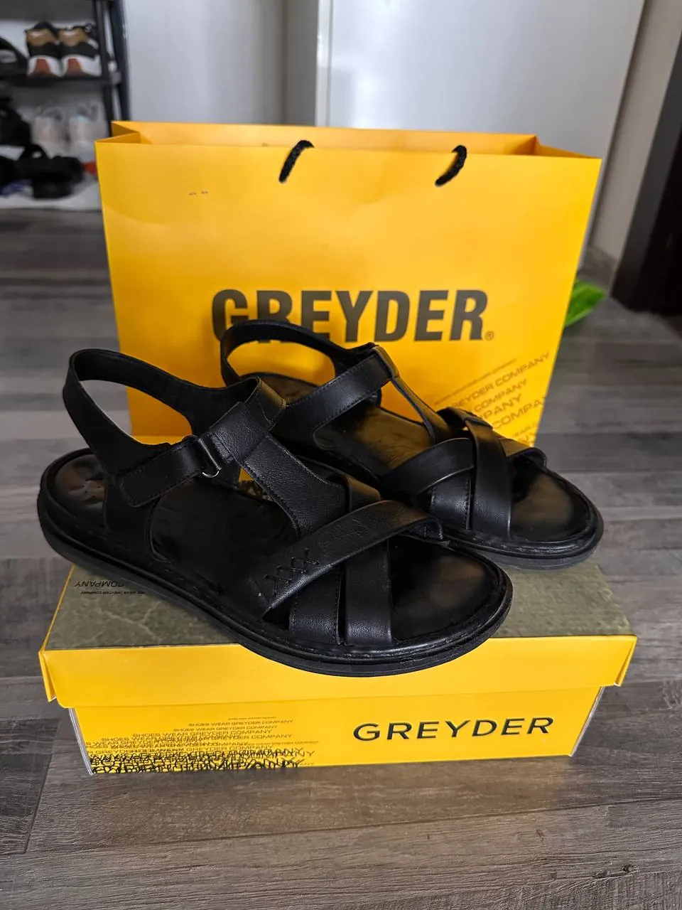 Босоножки Greyder женские кожаные 1