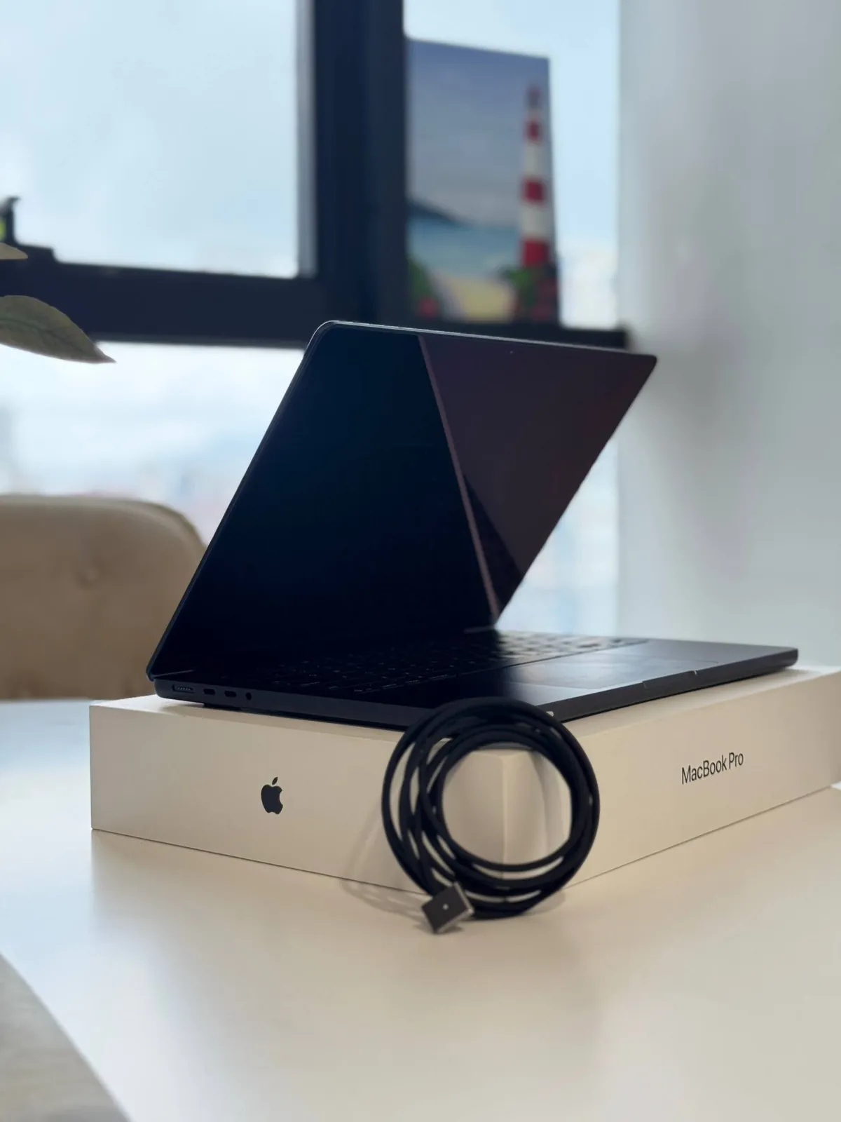 MacBook Pro 14 M5 24/512 7