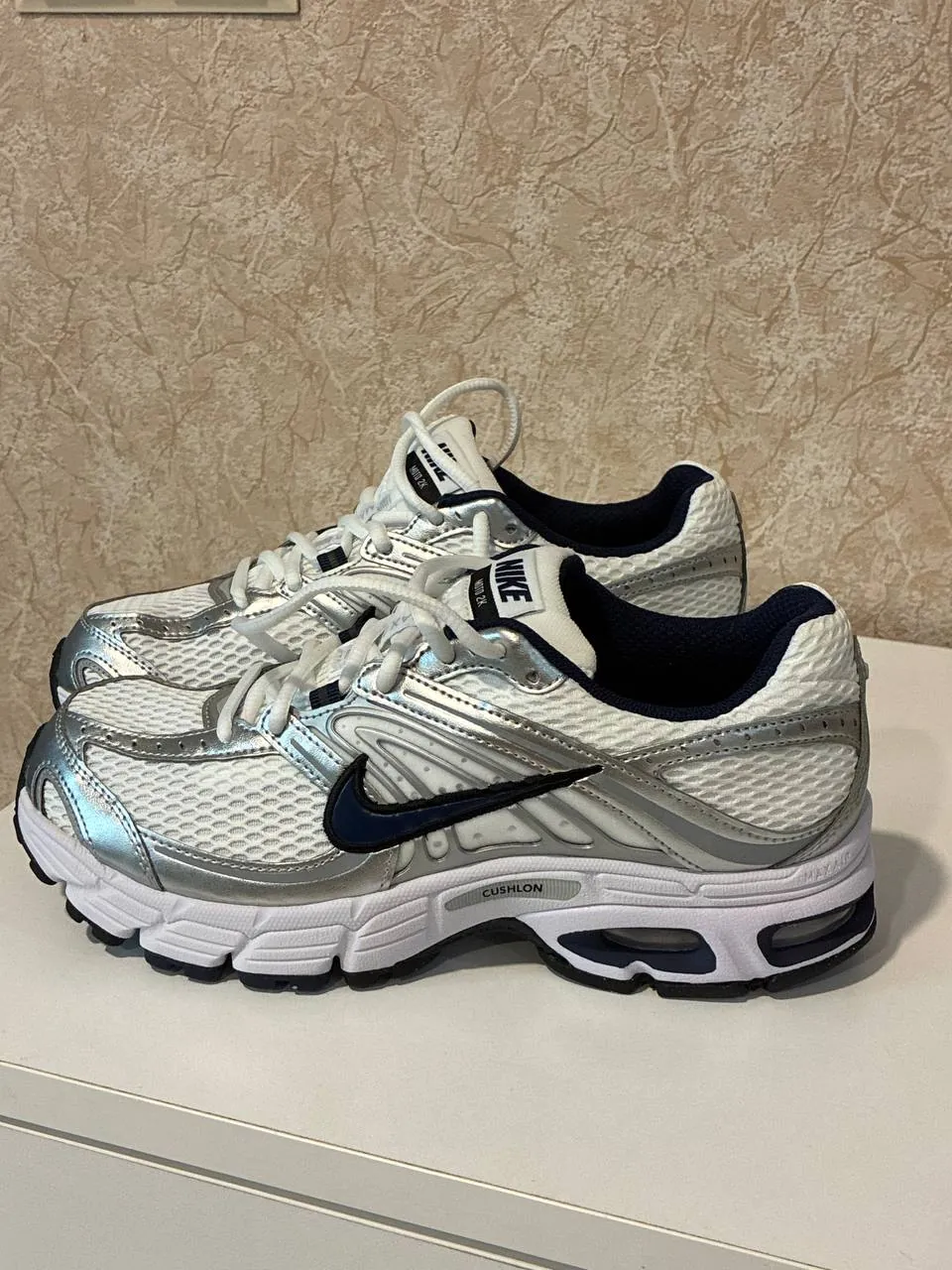 Кроссовки Nike Air Max Moto 2K 3