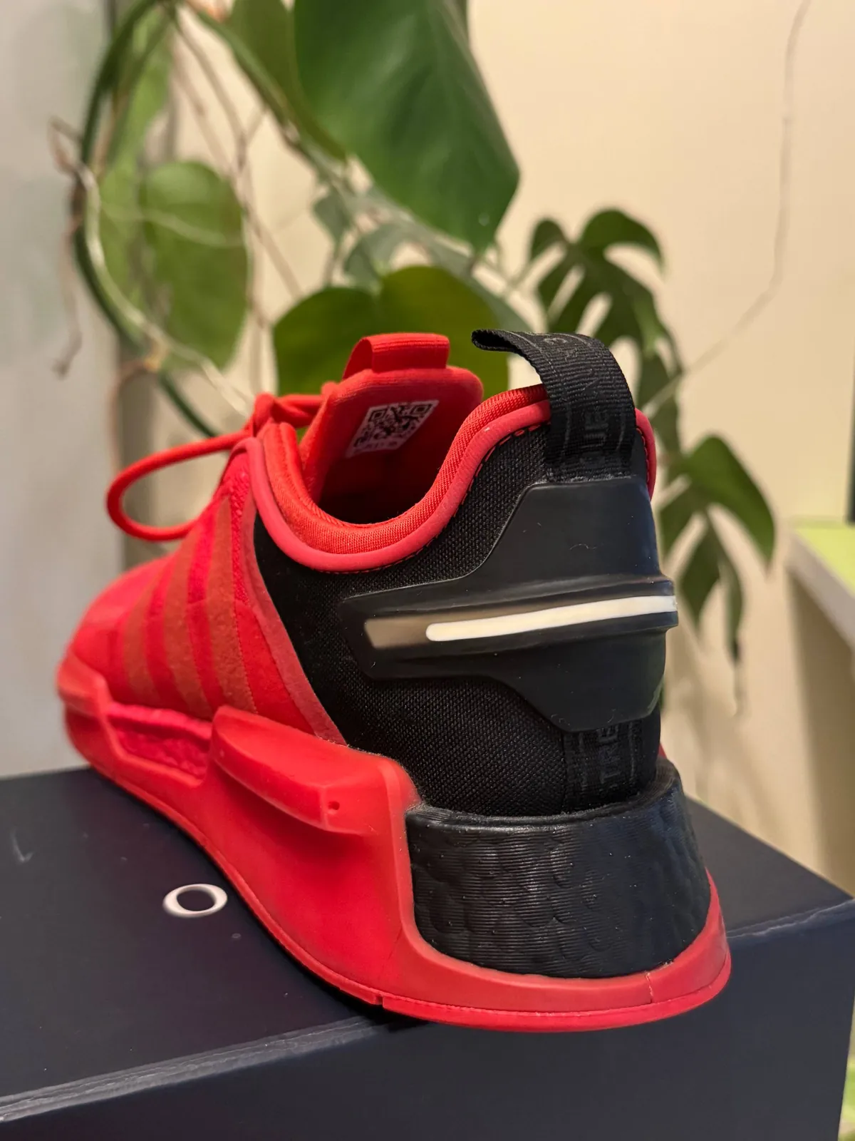 Кроссовки Adidas NMD_R1 V3 2