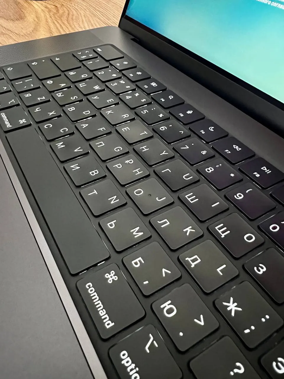 MacBook Pro 16 M3 Pro 2023 9