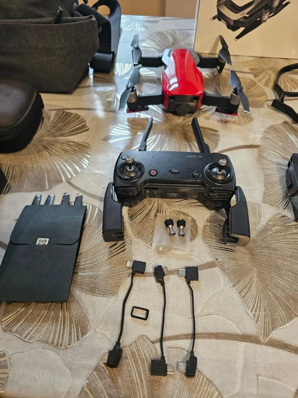 Дрон DJI Mavic Air с картой памяти 6