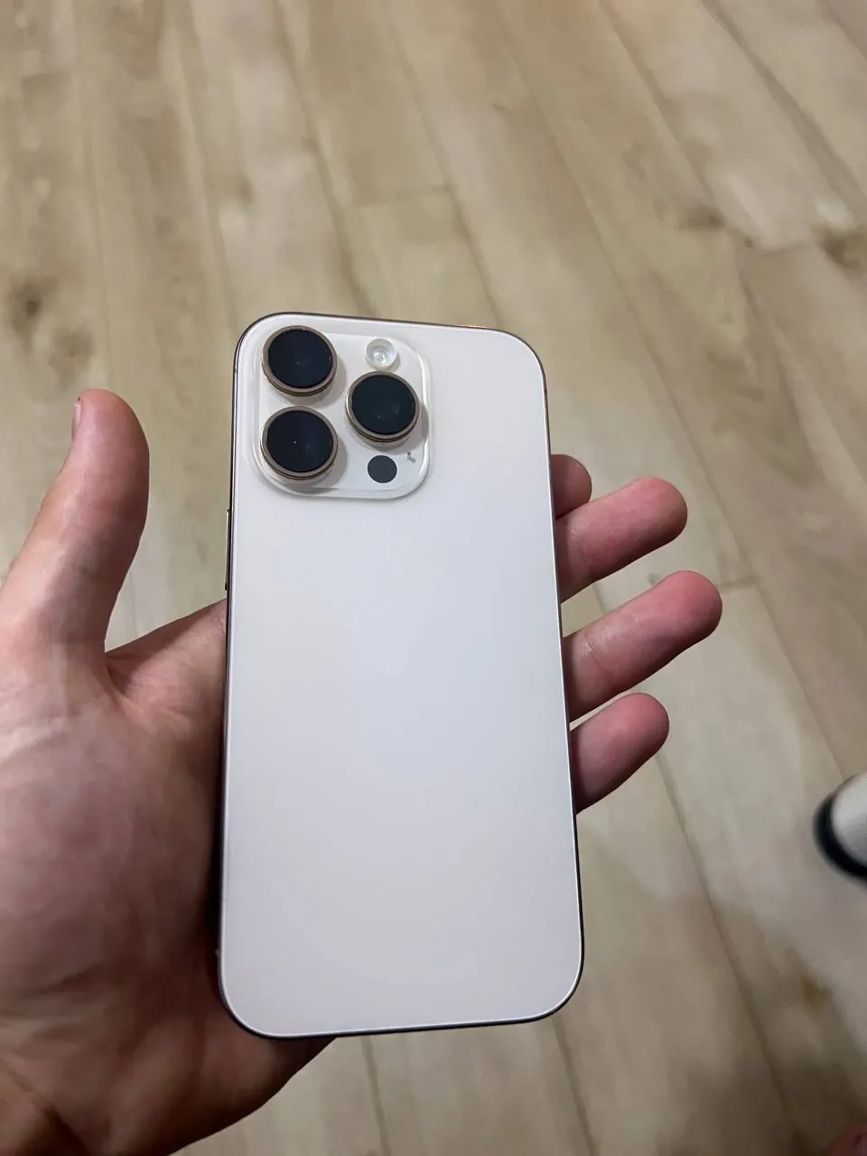 iPhone 16 Pro экран менялся 4