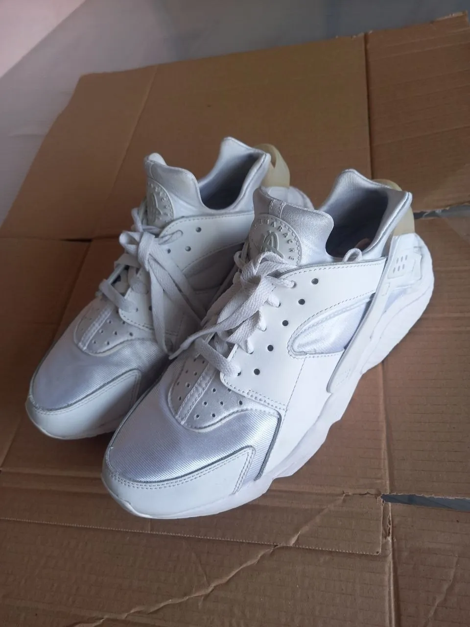 Кроссовки Nike и бутсы Phantom 7
