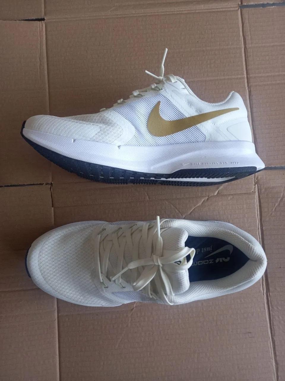 Кроссовки Nike и бутсы Phantom 5