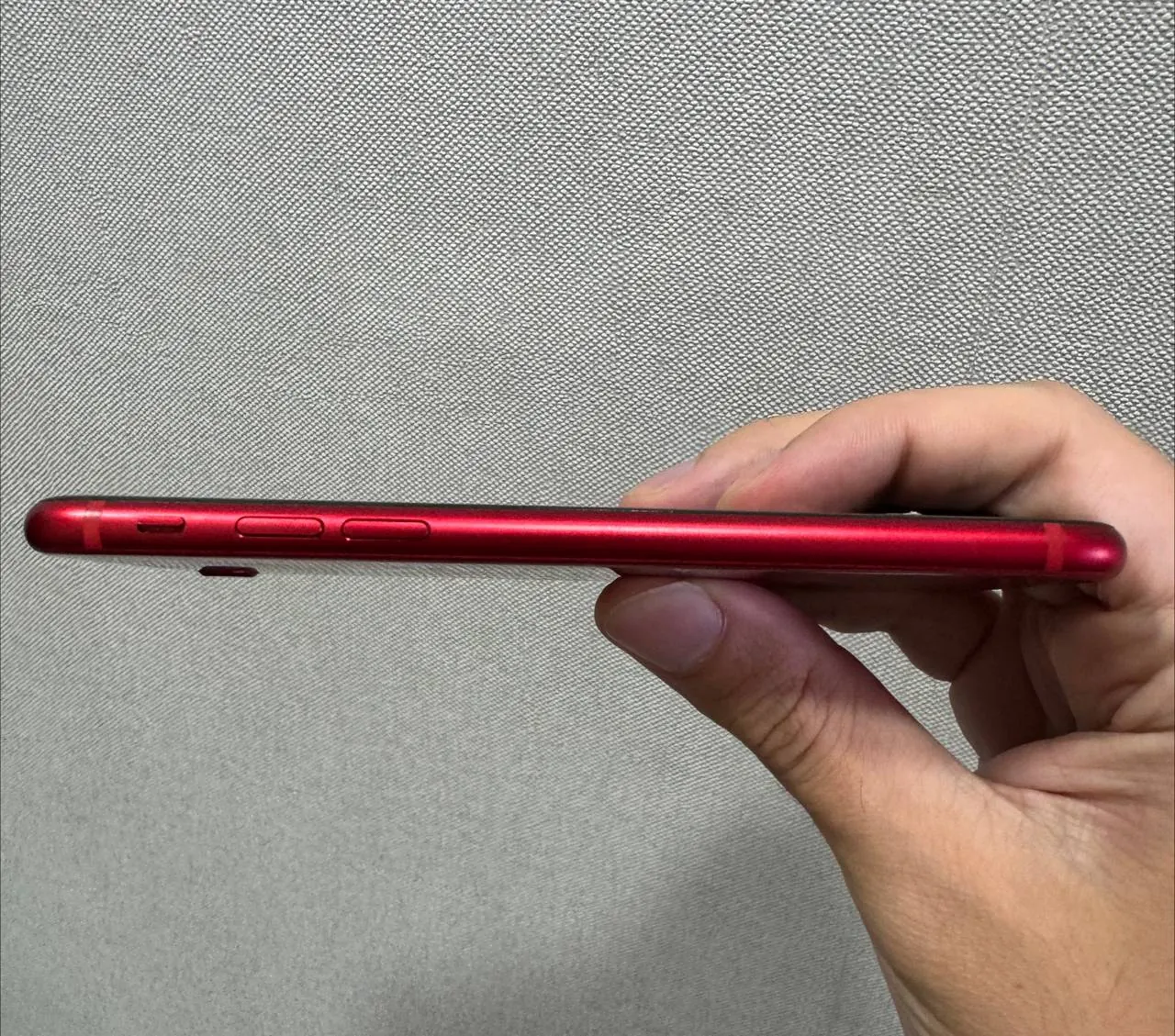iPhone 8 Red 64GB 7